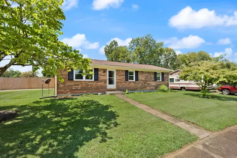 312 Dunroven Rd, Versailles, KY 40383