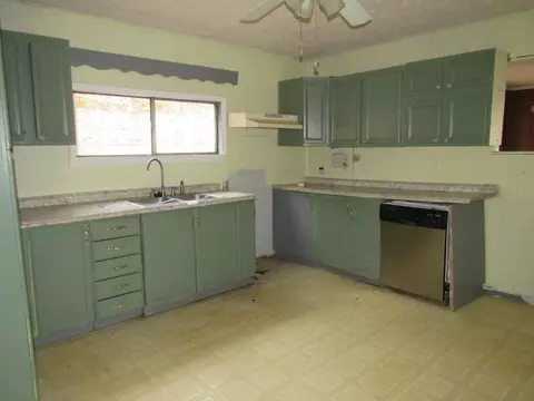 Kitchen - 241 Combs St, Hazard, KY 41701 photo 1 of 2