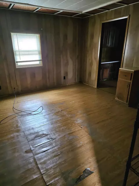 Bedroom - 49 Davenport Ln, Lily, KY 40740 photo 2 of 4