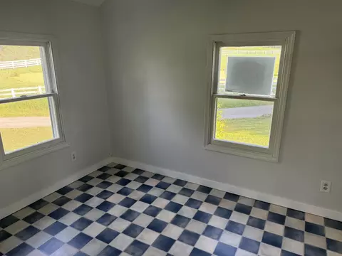Bedroom - 22 Hughes Fork Rd, Mckee, KY 40447 photo 2 of 3