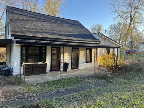 1985 Wisemantown Rd, Irvine, KY 40336