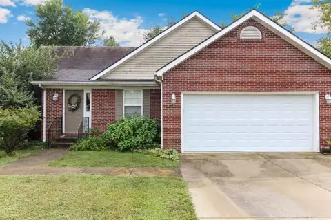1181 Queens Way, Lawrenceburg, KY 40342