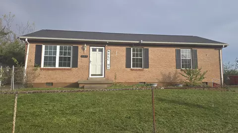 627 Longview Dr, Nicholasville, KY 40356