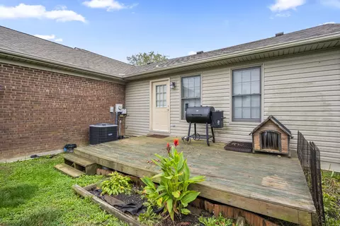 210 Bryon Ave, Berea, KY 40403 photo 23