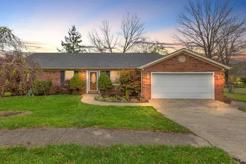 1009 Raintree Dr, Richmond, KY 40475