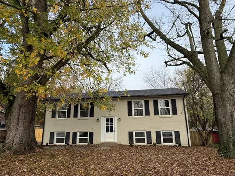 119 Dan Dr, Versailles, KY 40383