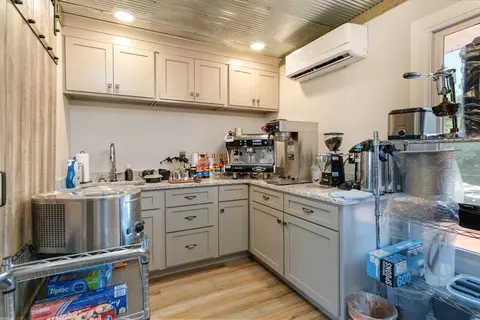 Kitchen - 318 Enchanted Forest Way, Burnside, KY 42519 photo 9 of 11