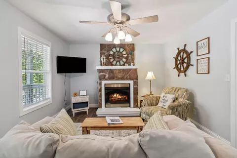 Living - 318 Enchanted Forest Way, Burnside, KY 42519 photo 1 of 5
