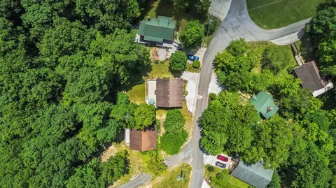 View/Area - 318 Enchanted Forest Way, Burnside, KY 42519 photo 6 of 16