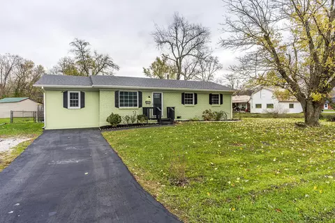 211 Spruce Dr, Frankfort, KY 40601