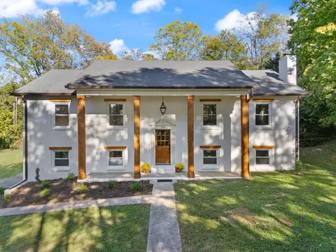 140 Green Acres Rd, Mount Sterling, KY 40353