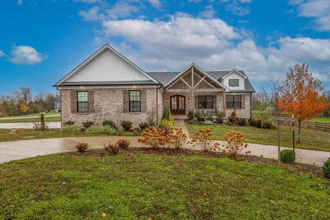 461 Woodridge Dr, Lancaster, KY 40444