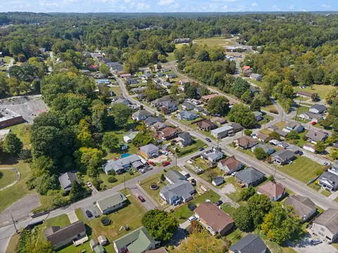 View/Area - 703 W 5th St, Corbin, KY 40701 photo 7 of 13