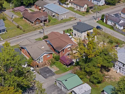 View/Area - 703 W 5th St, Corbin, KY 40701 photo 2 of 13