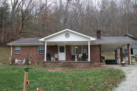5803 Ky-1304, Girdler, KY 40943