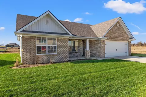 225 Candy Apple Ln, Richmond, KY 40475