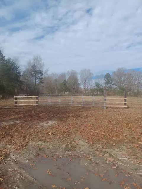 9999 Fred Barnett Rd, Corbin, KY 40701
