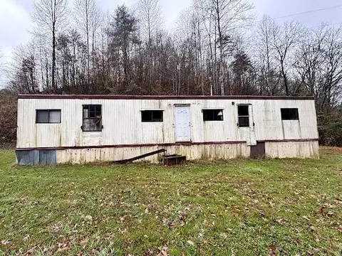 500 Hunting Fork Rd, Campton, KY 41301 photo 4