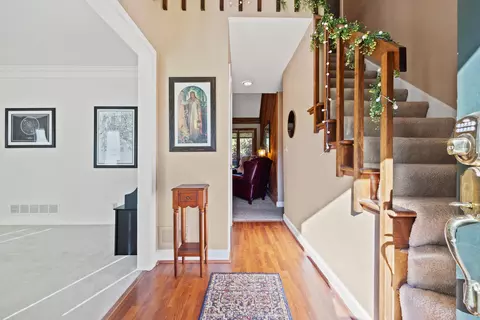 3605 Locust Cir, Prospect, KY 40059 photo 2
