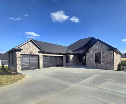 5082 Stallion Dr, Richmond, KY 40475