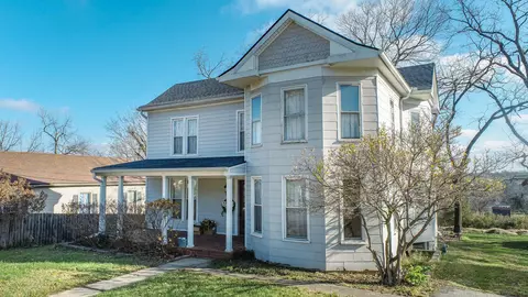 646 Higgins Ave, Paris, KY 40361
