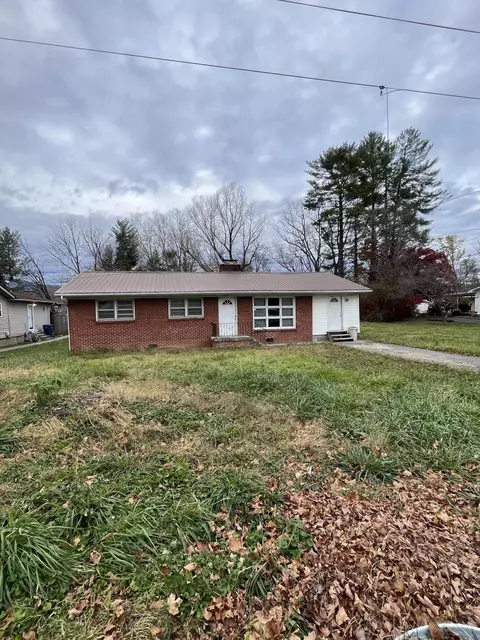 1200 W Chester Ave, Middlesboro, KY 40965