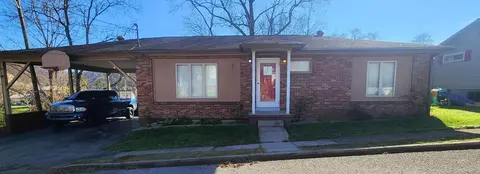 237 Peach Street St, Hazard, KY 41701