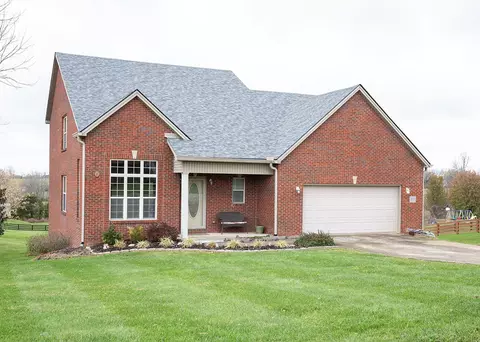 377 Kings Trace Dr, Berea, KY 40403