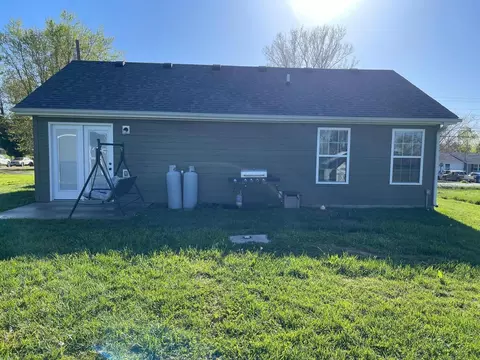 Exterior - 593 Waco Loop Rd, Waco, KY 40385 photo 5 of 6