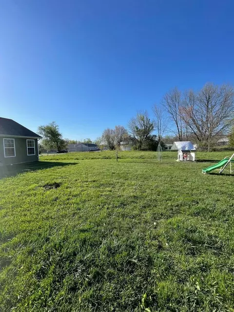 Exterior - 593 Waco Loop Rd, Waco, KY 40385 photo 3 of 6