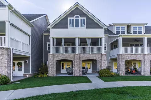2135 Patchen Lakes Ln, Lexington, KY 40505