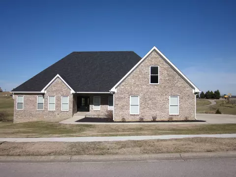 254 Inverness Trl, Richmond, KY 40475