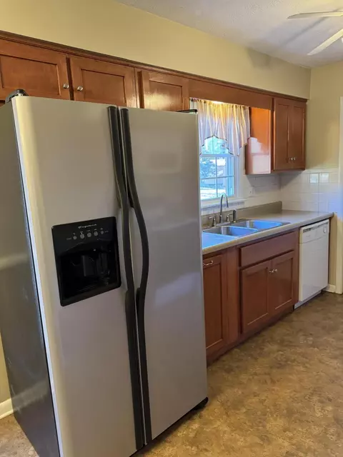 561 Oaklawn Cir, Corbin, KY 40701 photo 13
