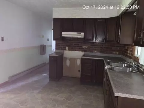 5054 Ky Rt 3, Van Lear, KY 41265 photo 5
