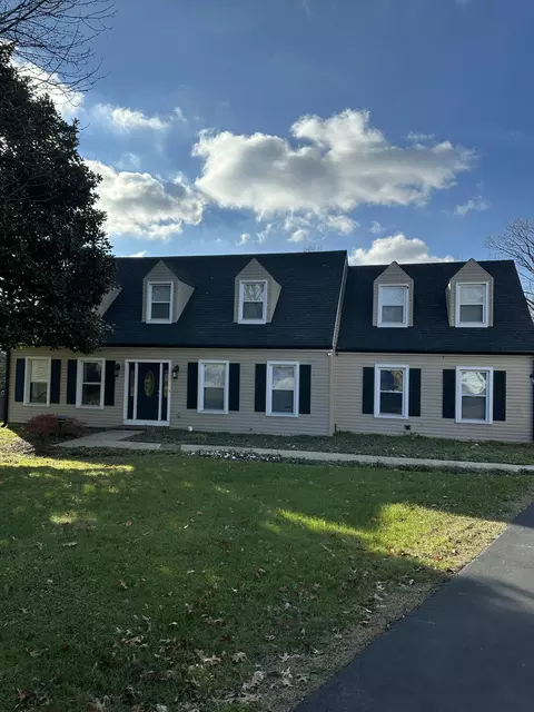 644 Colonial Trce, Frankfort, KY 40601