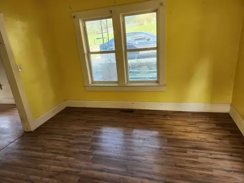 209 Laurel St, Hazard, KY 41701 photo 5