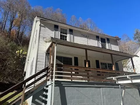 51 Short Hollow Rd, Mcroberts, KY 41835