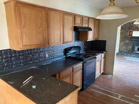 Kitchen - 1031 E Kidds Mill Rd, Versailles, KY 40383 photo 1 of 4