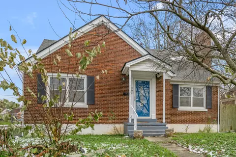 904 Russell Cave Rd, Lexington, KY 40505