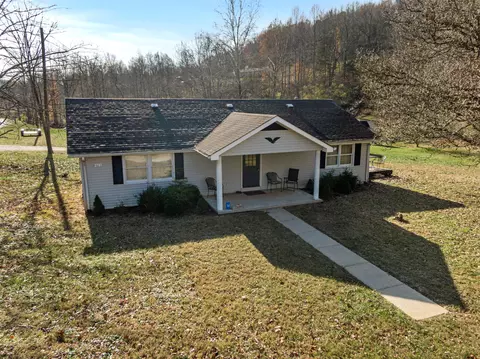 2797 Rush Branch Rd, Somerset, KY 42501