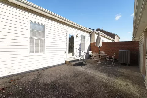 Exterior - 528 E Walnut, Danville, KY 40422 photo 2 of 4