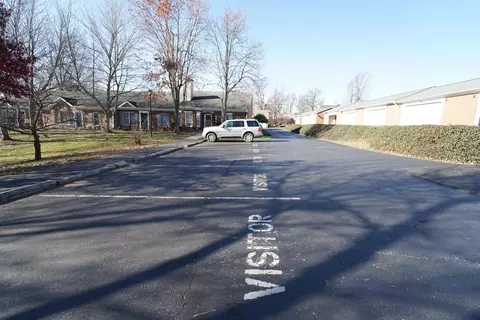 Exterior - 528 E Walnut, Danville, KY 40422 photo 4 of 4
