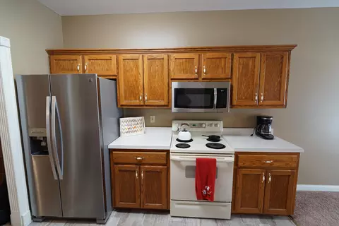 Kitchen - 528 E Walnut, Danville, KY 40422 photo 2 of 3