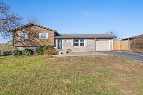 139 Mountain View Dr, Berea, KY 40403