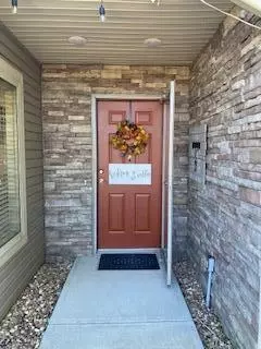 393 Chateau Pl, Bronston, KY 42518