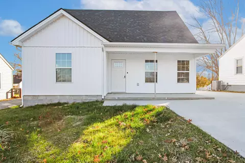 209 W Lane St, Harrodsburg, KY 40330