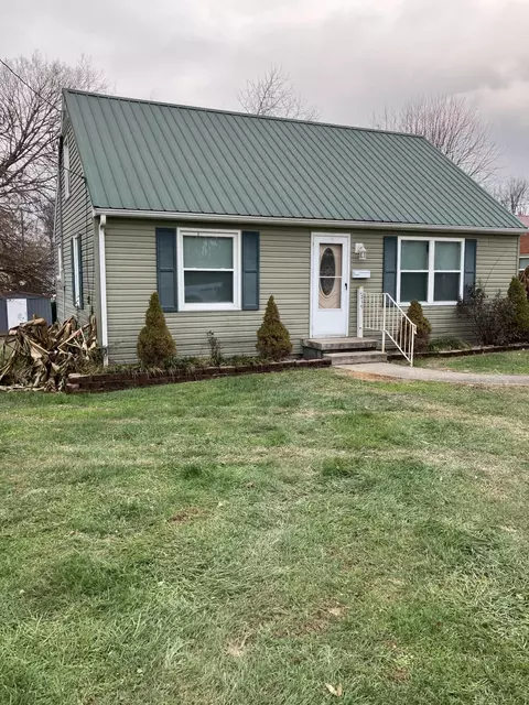 219 E Chandler St, Lebanon, KY 40033