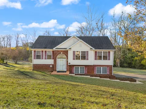 320 Ridgeview Dr, Berea, KY 40403