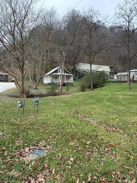 53 Hill Dr, Prestonsburg, KY 41653