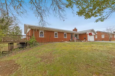 356 Red Lick Rd, Irvine, KY 40336